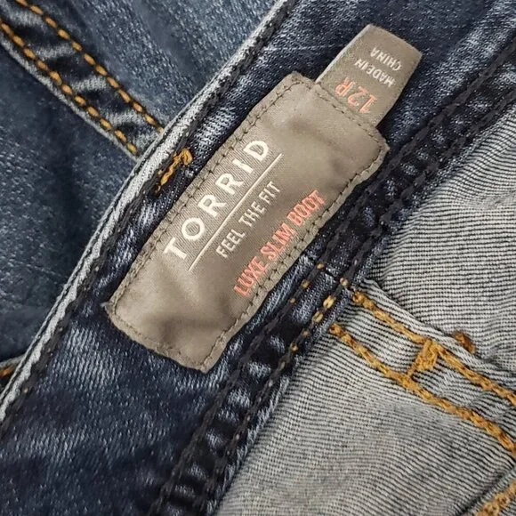 Torrid  Luxe Slim Boot  Bootcut Jeans   Size 12R - Picture 2 of 3